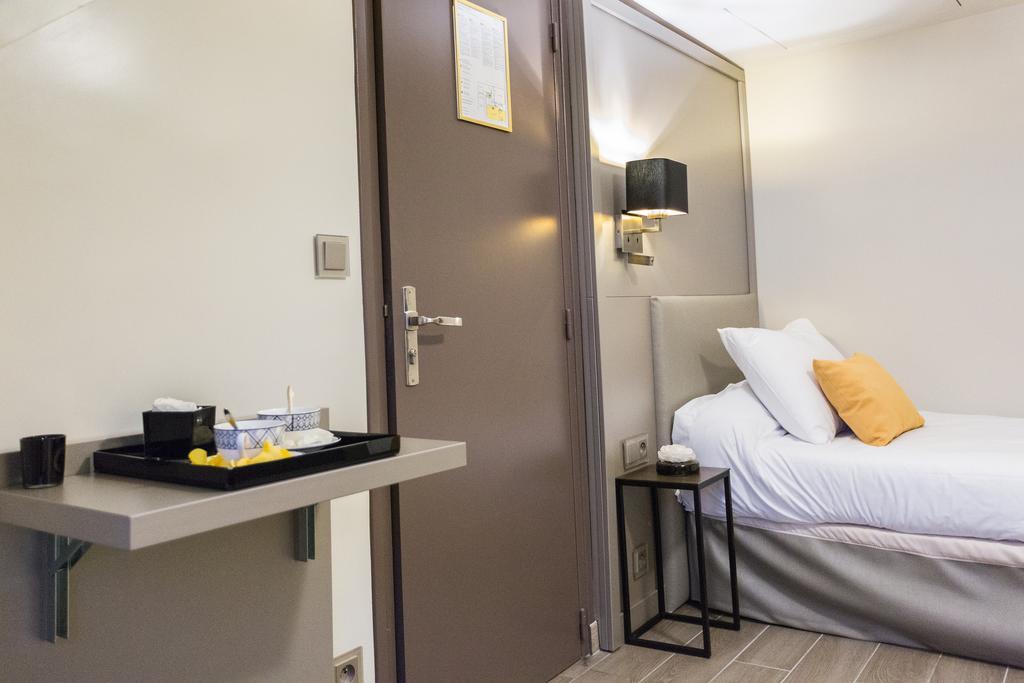 Twin Room,703562716:JPEG